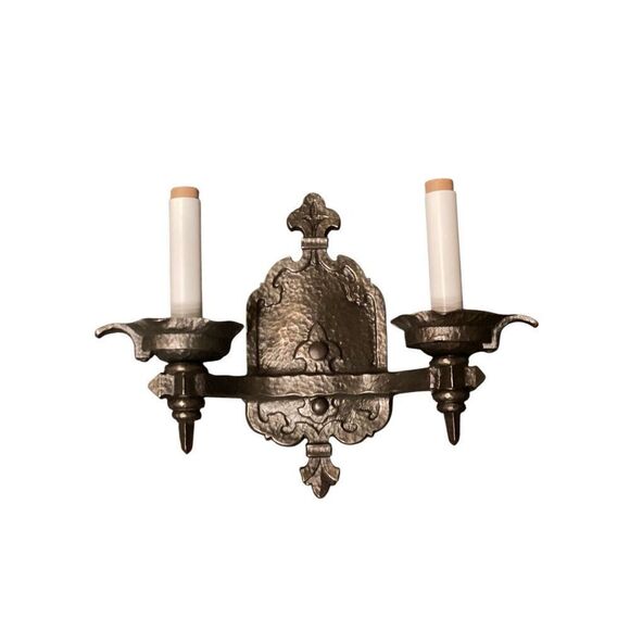 A Pair of Vintage Gothic Iron Wall Sconce Two Candle Lights Fleur de lis - Picture 7 of 8